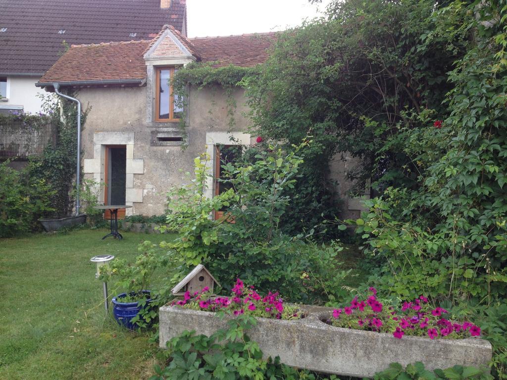 Domaine De La Grange Aux Dimes Villa Feux Стая снимка