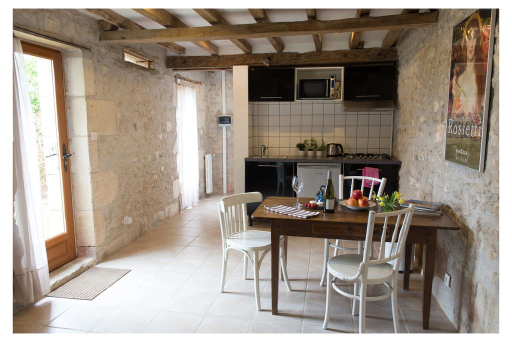 Domaine De La Grange Aux Dimes Villa Feux Екстериор снимка